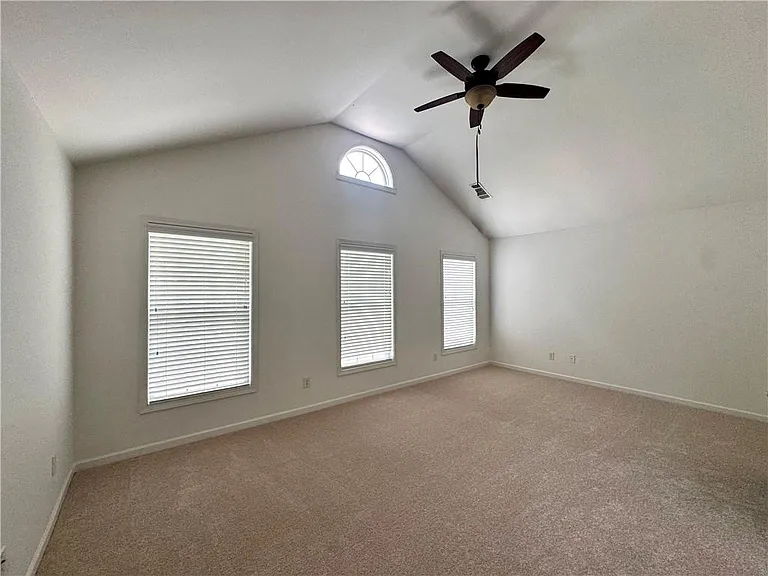 2545 Gadsen Walk — Photo 15