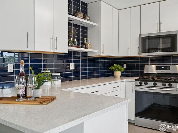 5th image of 4035 Darley Ave