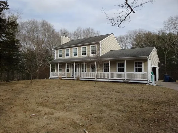 6 Gunther Dr, Hope Valley, RI 02832