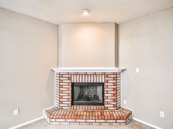 5th image of 529 N Kirby Ave