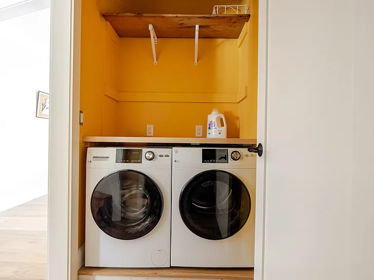 Main floor
Laundry and Dryer