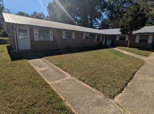 1860 16th Ave NE APT A, Hickory, NC 28601