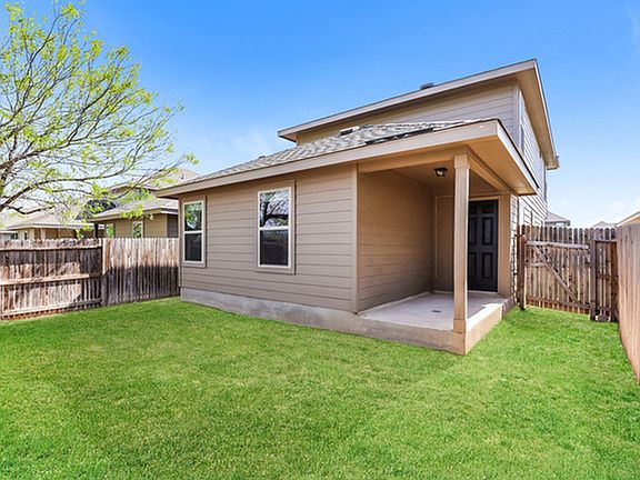 3rd image of 10383 Clearwater Way