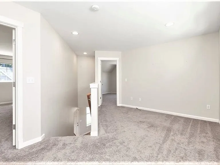 23905 33rd Dr SE — Photo 8