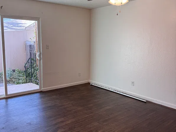 5915 Mack Rd, Sacramento, CA 95823
