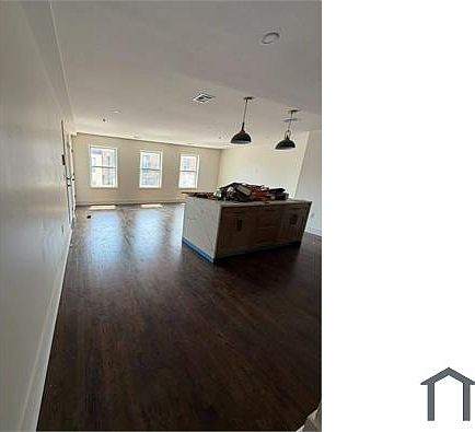 5th image of 427 Martin Luther King Jr Dr APT 3