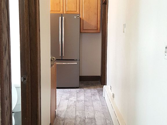 4th image of 2212 N Sawyer Ave APT 1