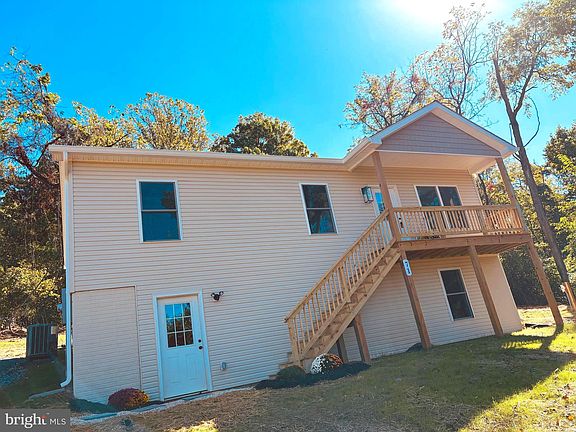 3rd image of 71 Stecher Ct