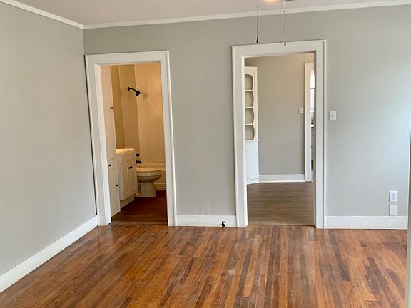 3rd image of 601 N Grove St #B