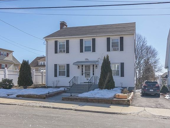 2nd image of 1086 Essex St