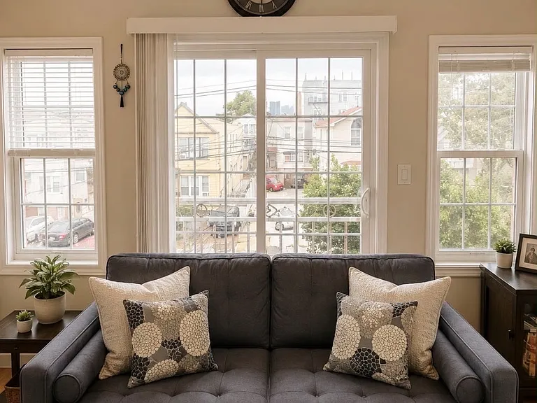 84 Thorne St #2 — Photo 8