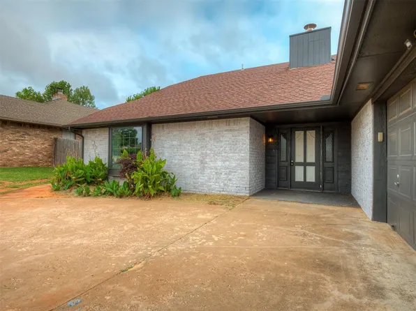 1406 E Bradley St, Shawnee, OK 74804