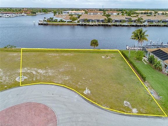 2nd image of 167 Sunset Cay Lot 84