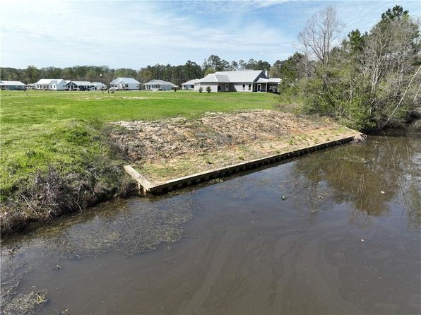 17230 Tchula Dr, Springfield, LA 70462