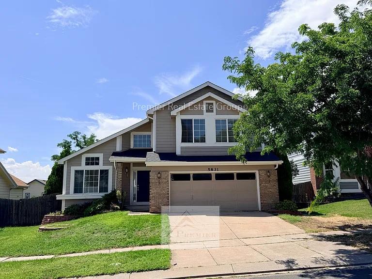 5831 Instone Cir — Photo 2