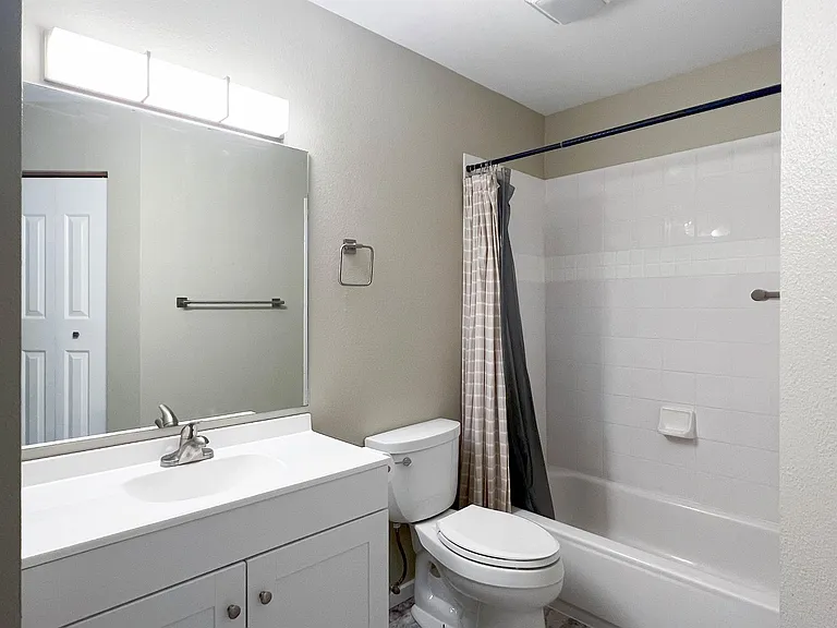 17416 Adams Ln — Photo 22