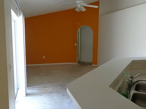 3rd image of 806 Del Prado Dr