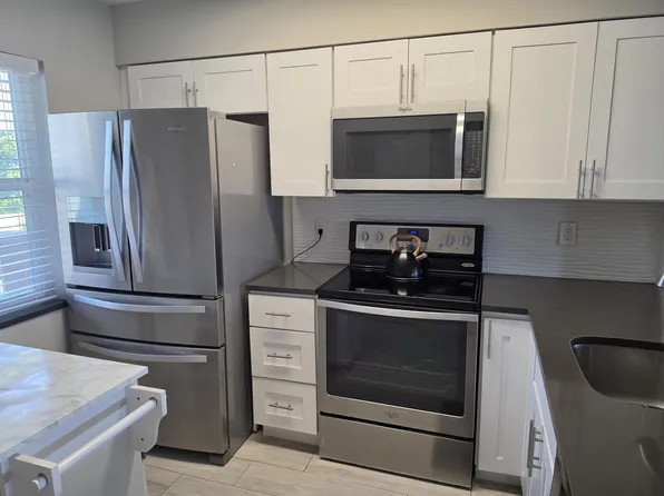 2106 Cypress Bend Dr APT 510, Pompano Beach, FL 33069