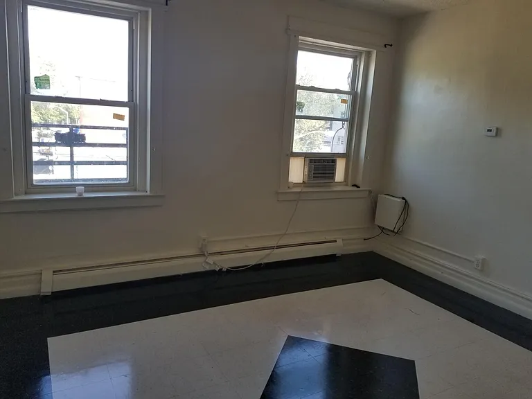 488 S Orange Ave #3L — Photo 2