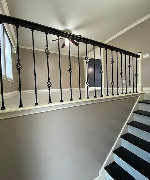 313 W Murray Ct — Photo 3
