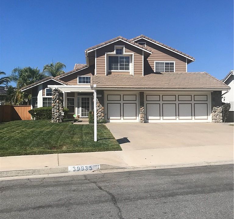 1st image of 39935 Avenida Palizada
