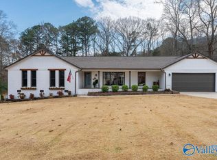 106 Simmons Dr SE, Owens cross roads, AL 35763