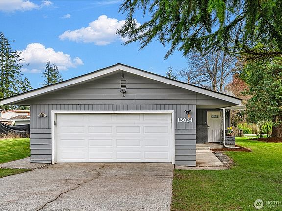 2nd image of 13604 NE 100th Street