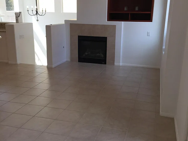 2909 Villas Way — Photo 5