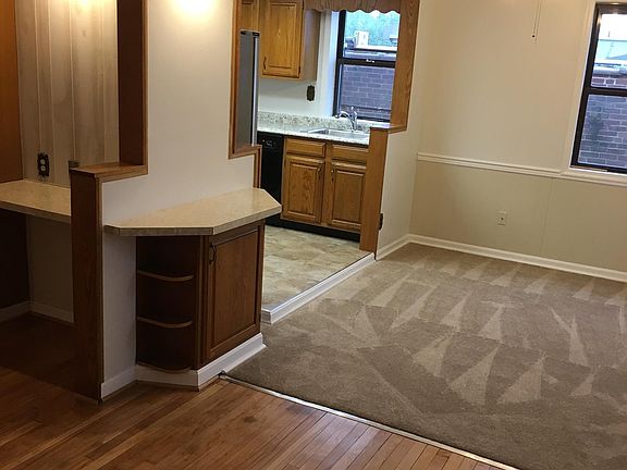 Open floor plan. LR,DR,KITCHEN