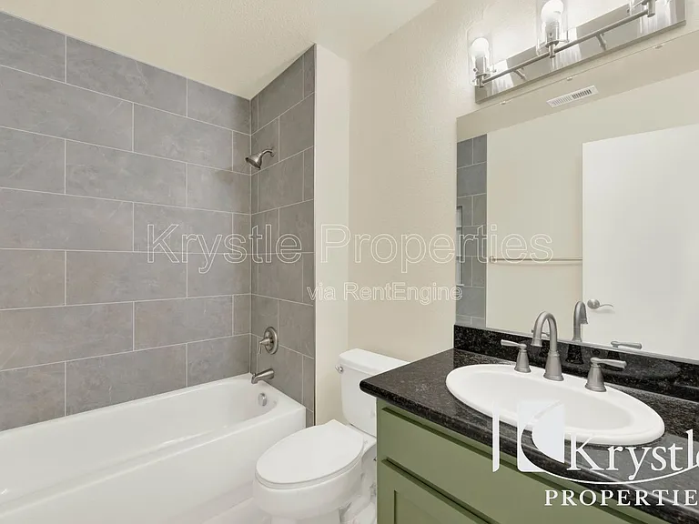 900 Cambridge Dr #176 — Photo 15