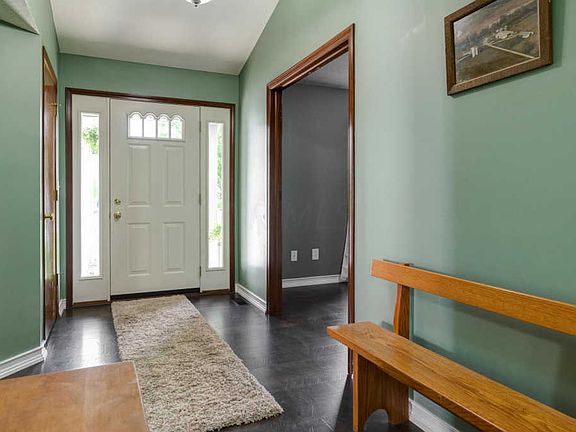 3rd image of 712 Stonewater Ct
