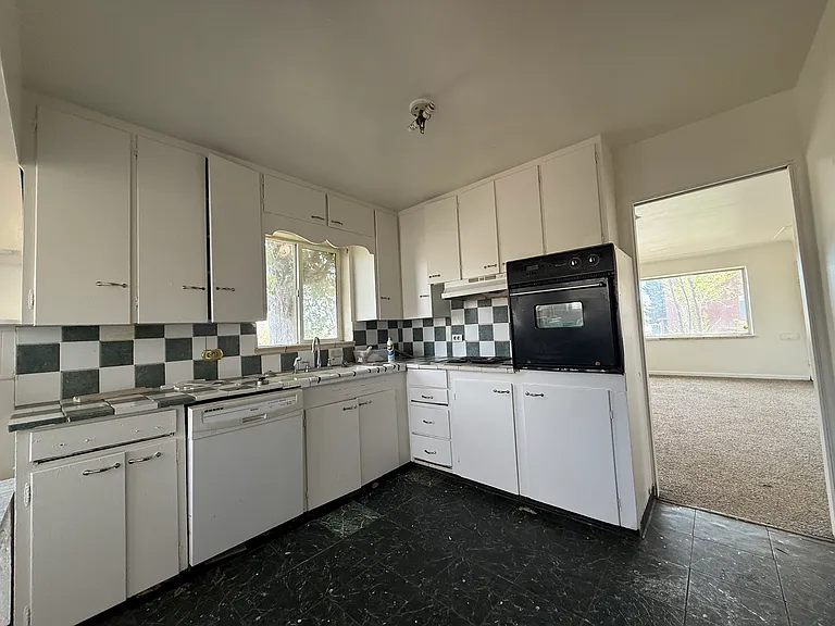 2991 Dexter St — Photo 11