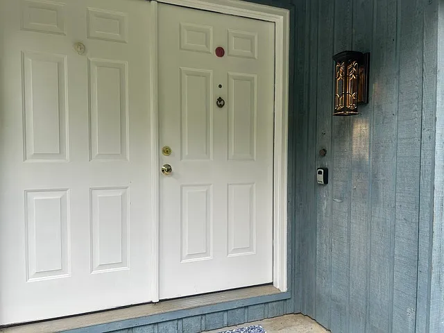 Welcome to 1503 Strawberry Lane!!