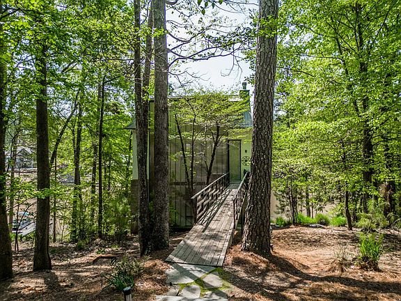 5th image of 1450 Parks Mill Dr