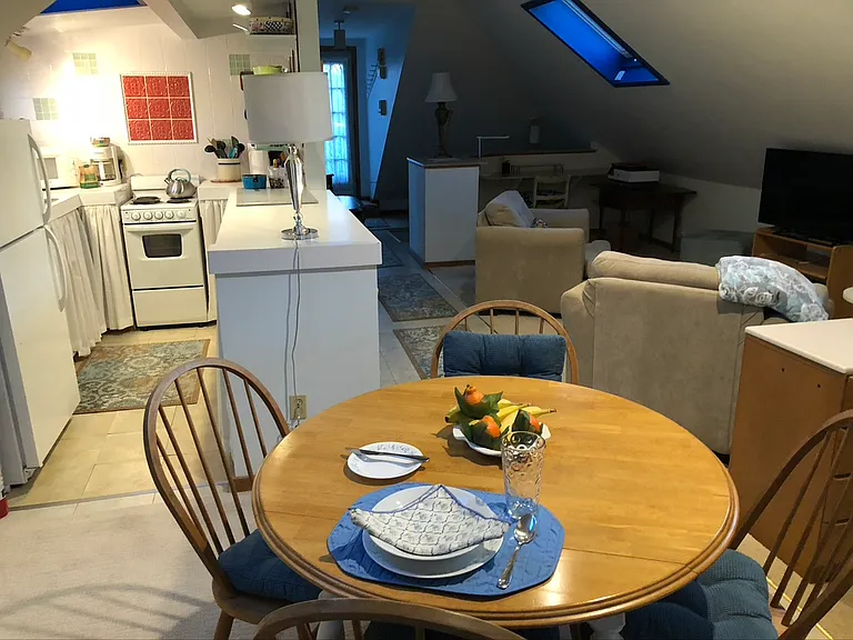 4 Brooks Ave #3 — Photo 9