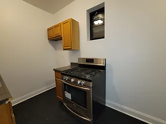 Rented by R New York