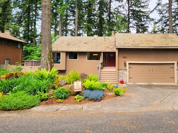 17265 Stanhelma Dr, Gladstone, OR 97027