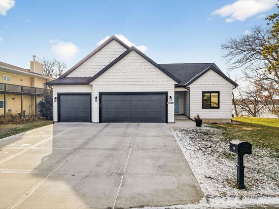 118 Palisade Ct, Merrimac, WI 53561
