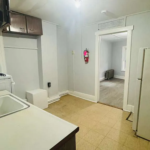 364 North St #8 — Photo 3