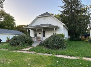 1012 E Railroad St, Monticello, IL 61856