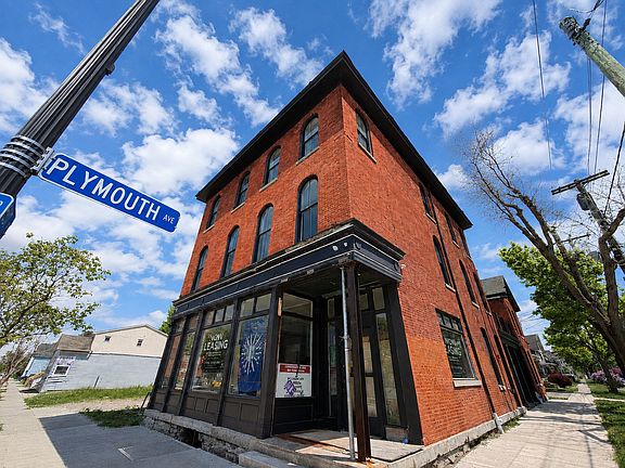 2nd image of 319 Connecticut St #6
