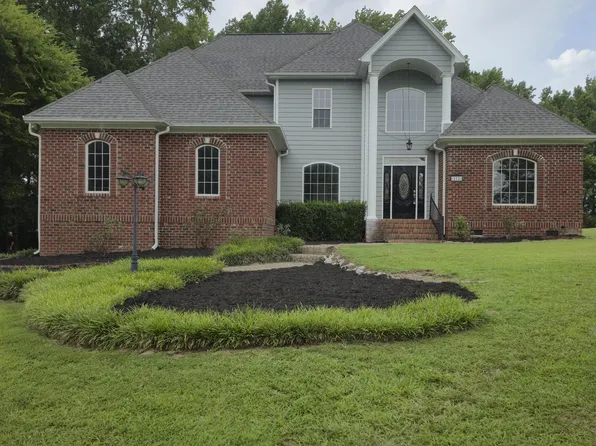 212 Lee Trace Dr, Smithfield, NC 27577