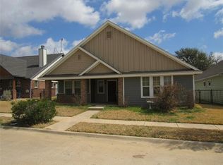 248 Lovers Path Dr, Springtown, TX 76082