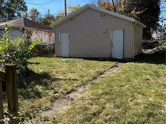 5th image of 29 Marie Ave