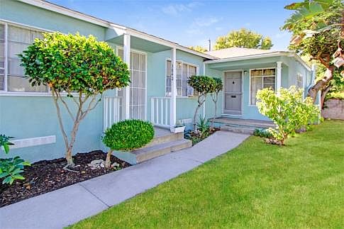 2nd image of 3842 Legion Ln