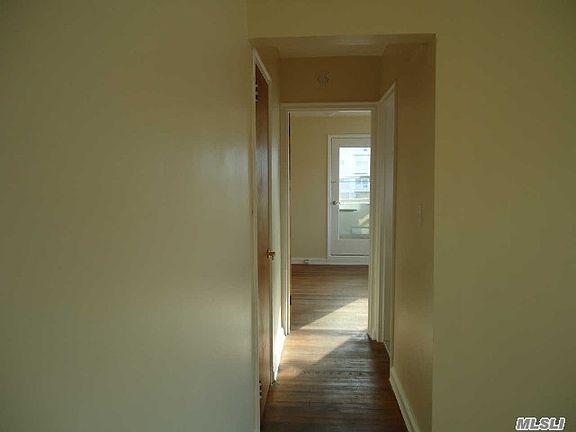 4th image of 532 E Broadway APT 5