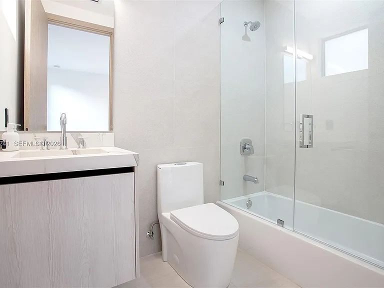 420 SW 15th Rd — Photo 38