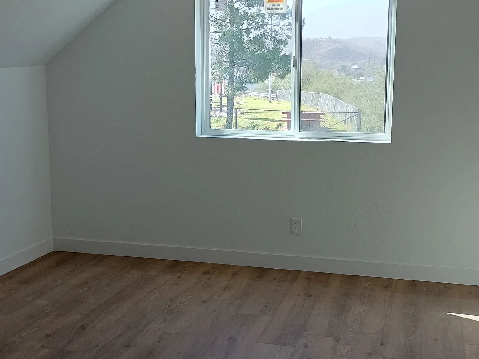 4 bed, 2114 sqft, $2,600 — Photo 4