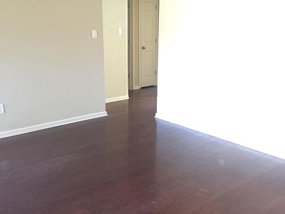 Split Bedroom Floorplan