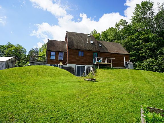 5th image of 2124 Cold Hill Road